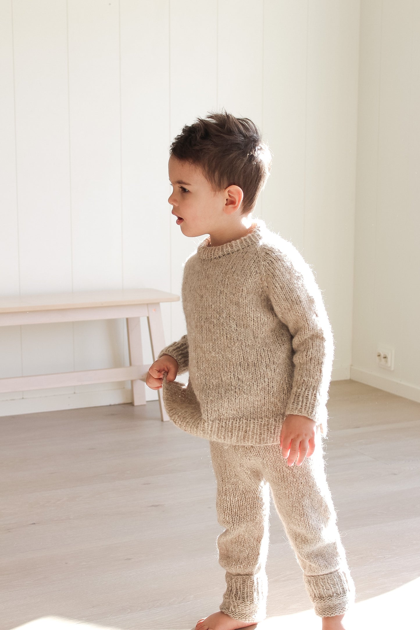 Woollysweater & Woollypants Barn Strikkepakke
