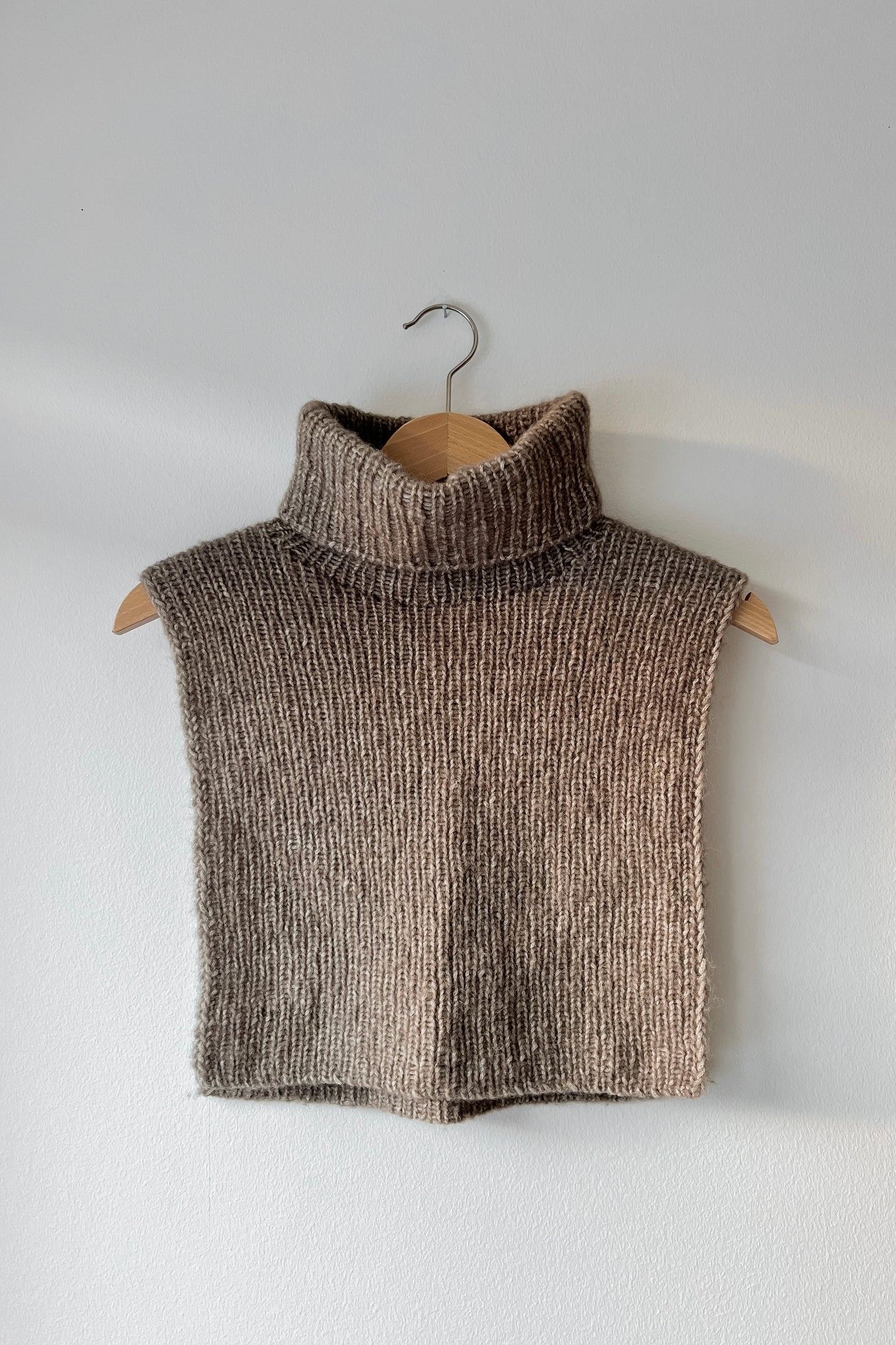Simplicity Neck Strikkepakke