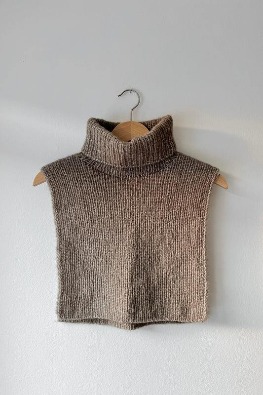 Simplicity Neck